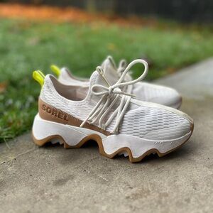Sorel Kinetic Impact II Lace Running Shoe Sz 6.5
